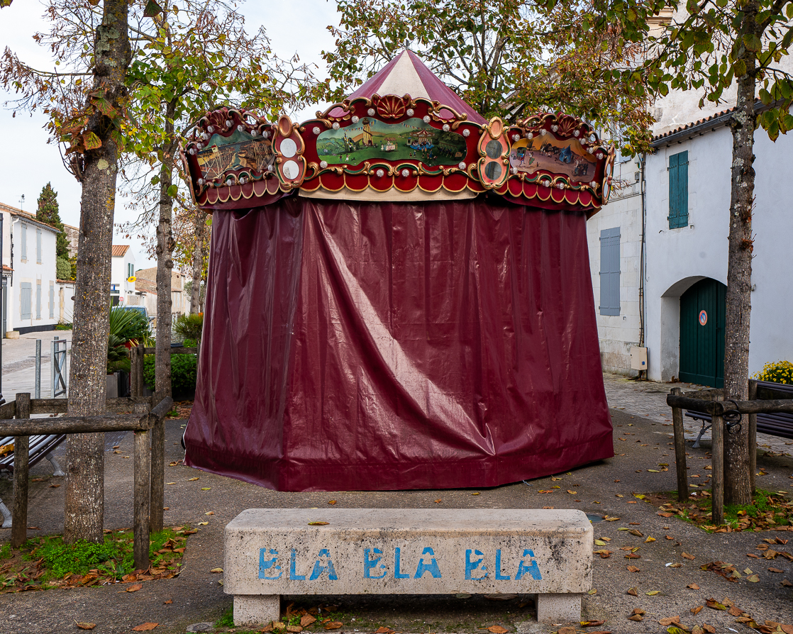 Tournez manèges.