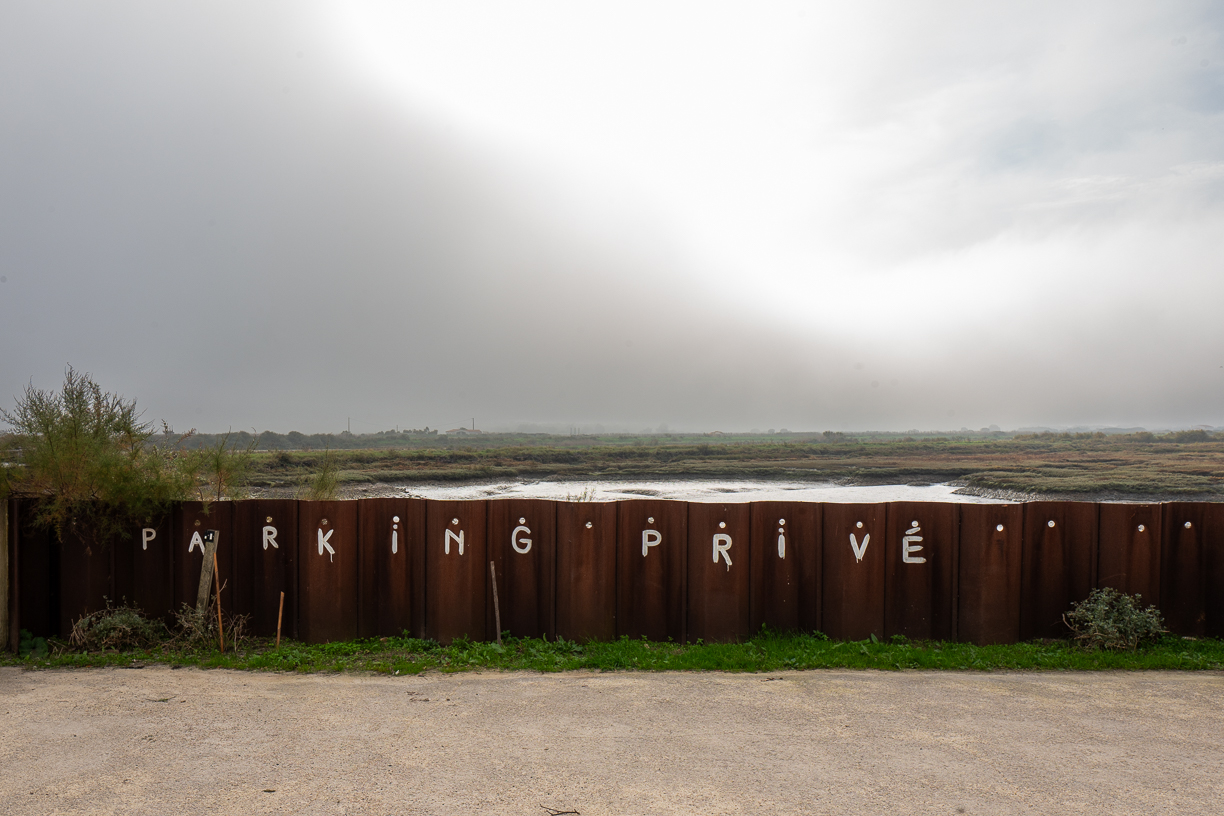 Parking privé. 