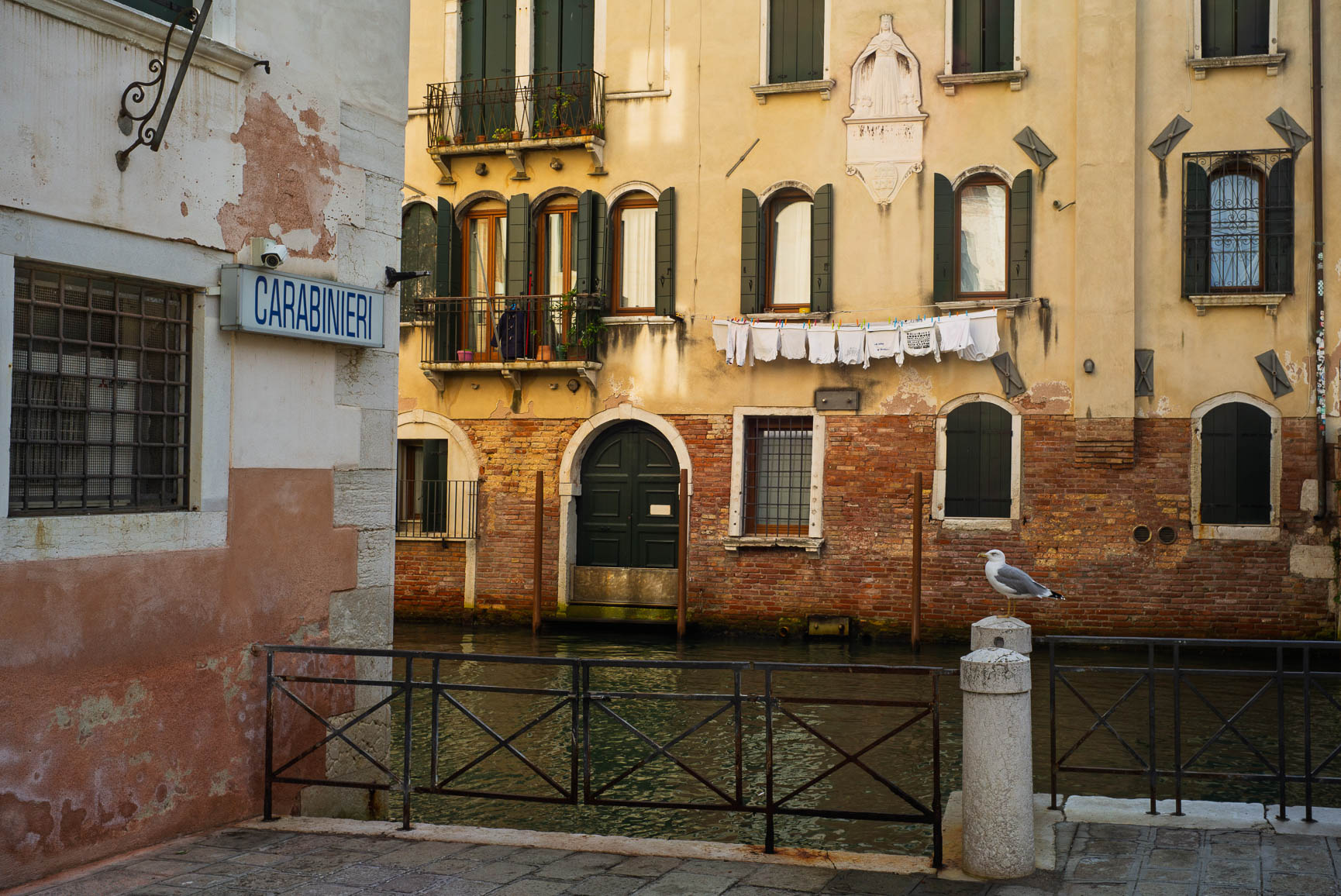 Carabinieri. 